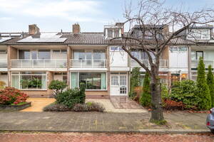 Nicolaas Maeslaan 7 Oegstgeest Nicolaas Maeslaan 7 Oegstgeest